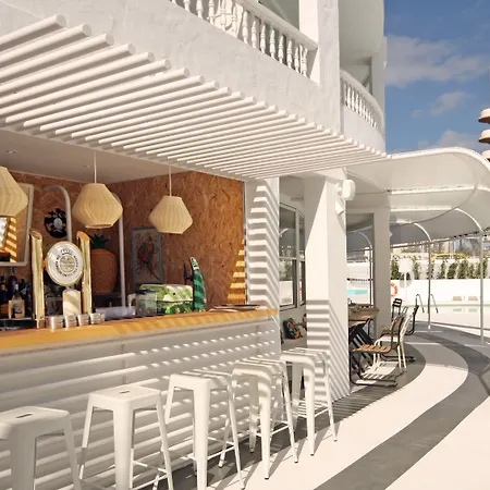 ホテル Gold By Marina (adults Only) 4*