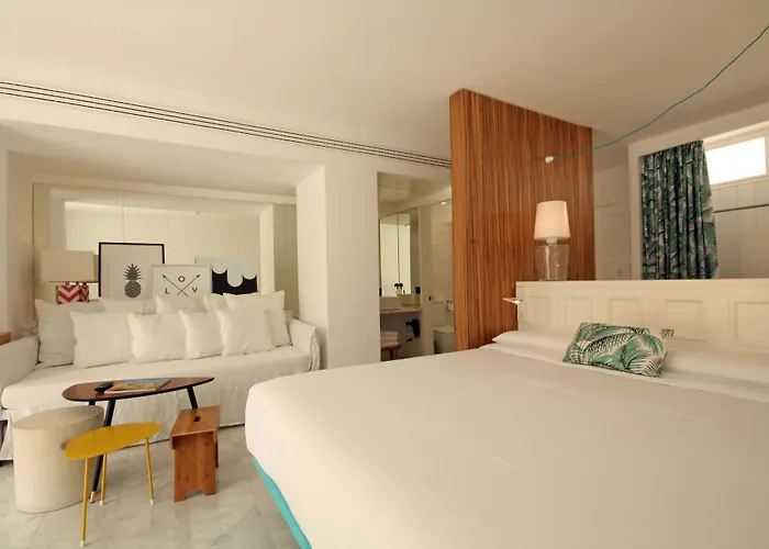 ホテル Gold By Marina (adults Only)