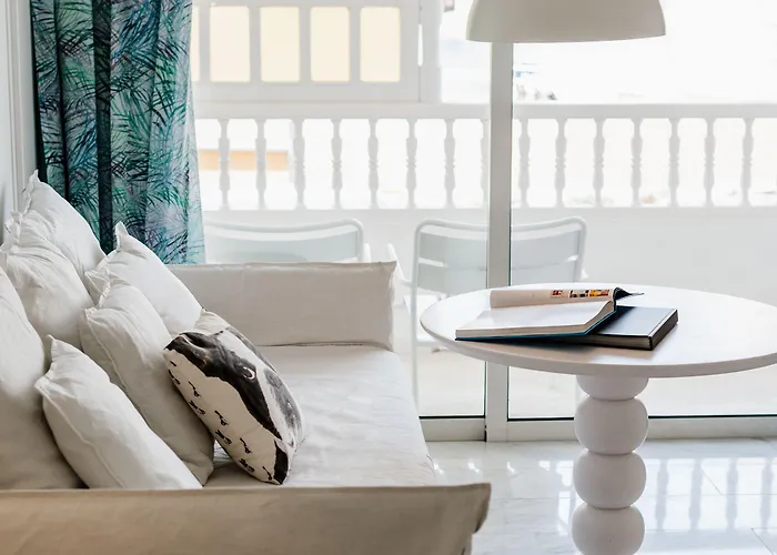 ホテル Gold By Marina (adults Only)