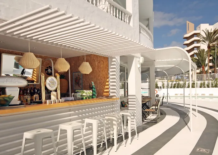 ホテル Gold By Marina (adults Only) 4*