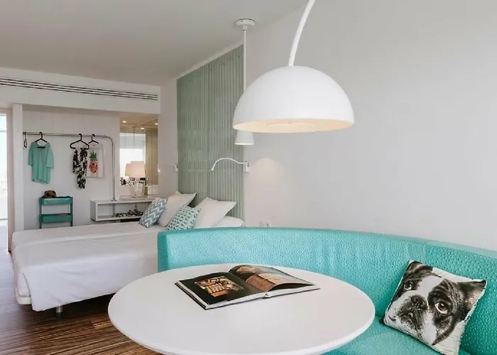 Gold By Marina (adults Only) ホテル 4*